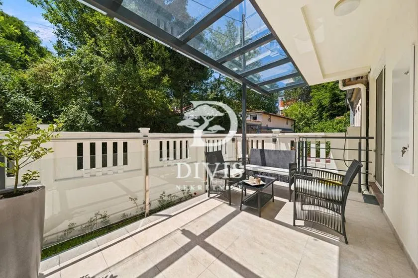 Rent, house, 513m², Dedinje Sve Podlokacije, Beograd