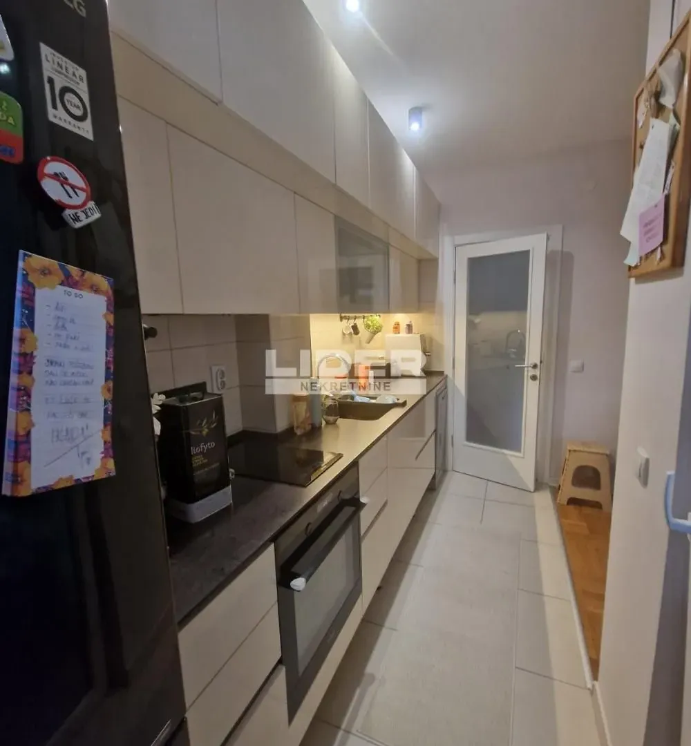 Sale, two bedroom apartment, 76m², Novi Beograd Blok 64, Novi Beograd Sve Podlokacije