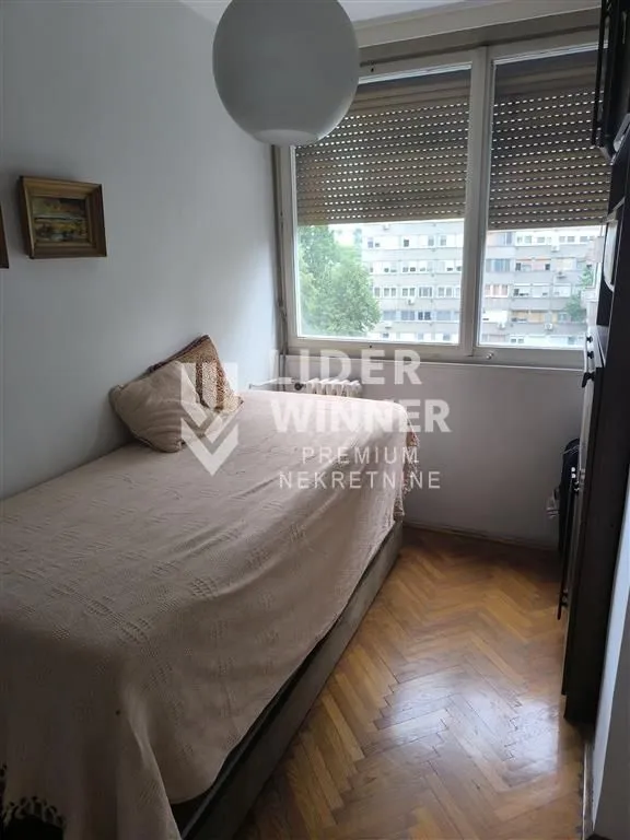 Sale, two bedroom apartment, 65m², Južni Bulevar, Vračar Sve Podlokacije