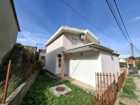 Prodaja, kuća, 120m², Bar, Crna Gora