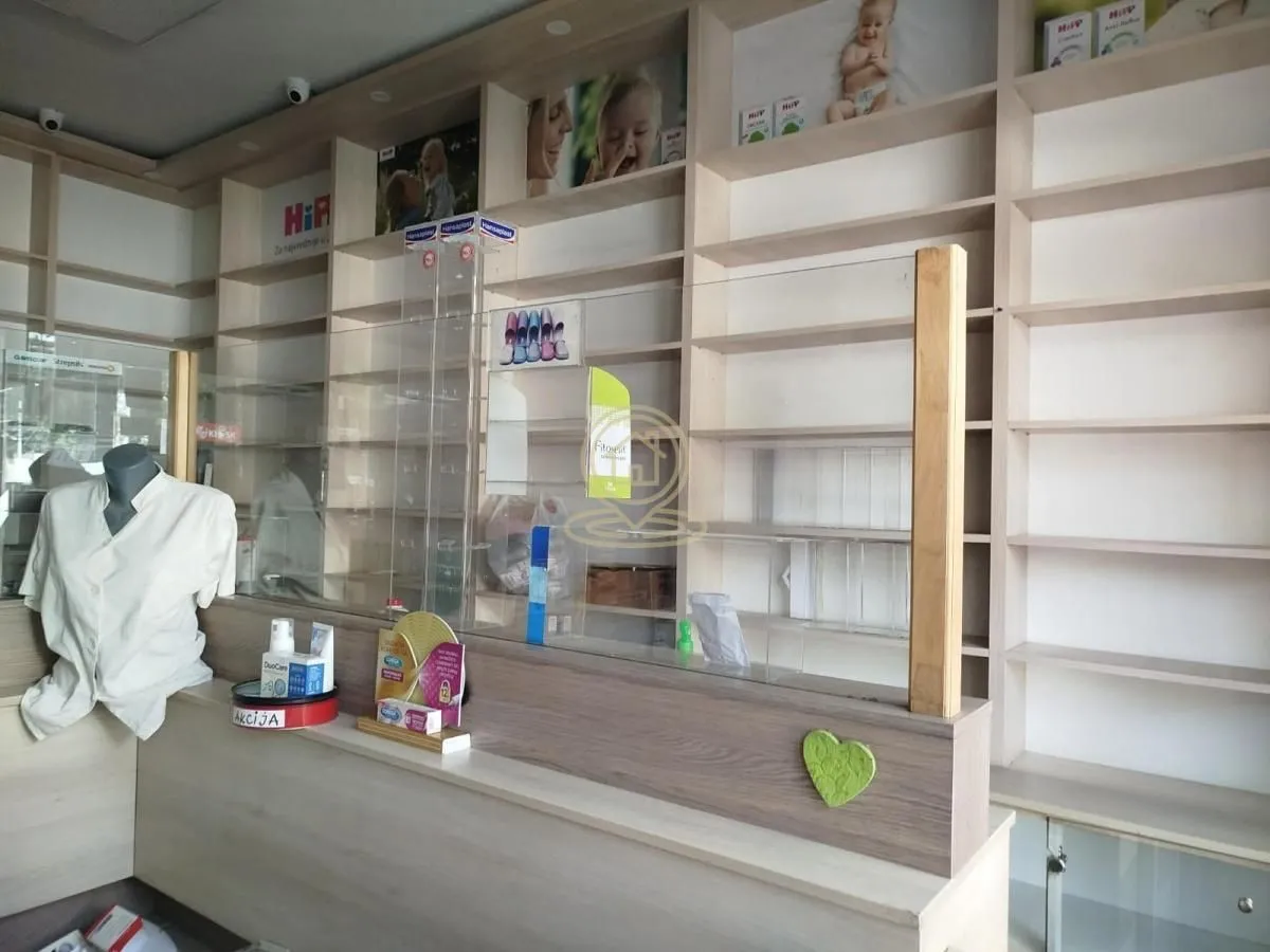 Rent, office space, 36m², Medijana, Niš