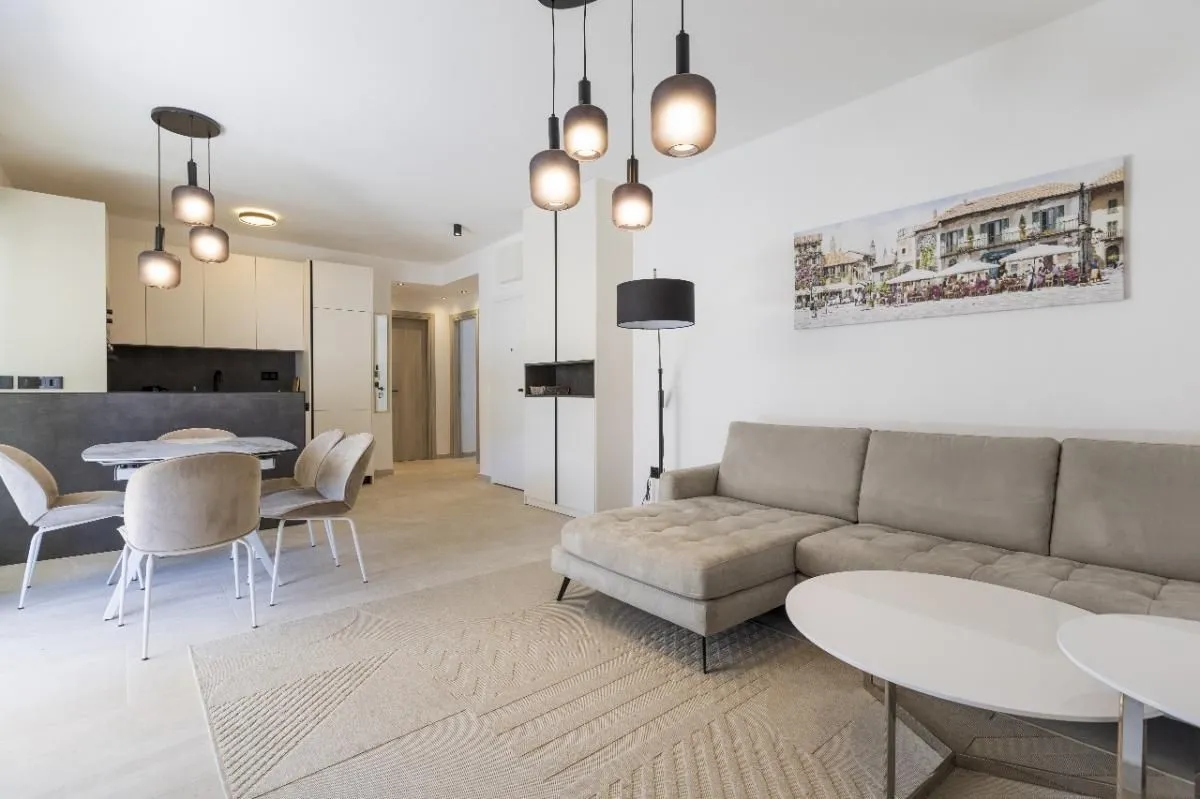 Prodaja, dvosoban stan, 154m², Donja Lastva, Tivat