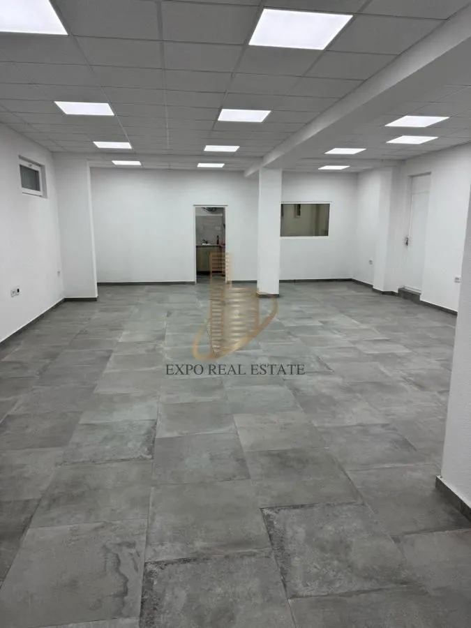 Sale, office space, 125m², Vojvode Vlahovica, Beograd