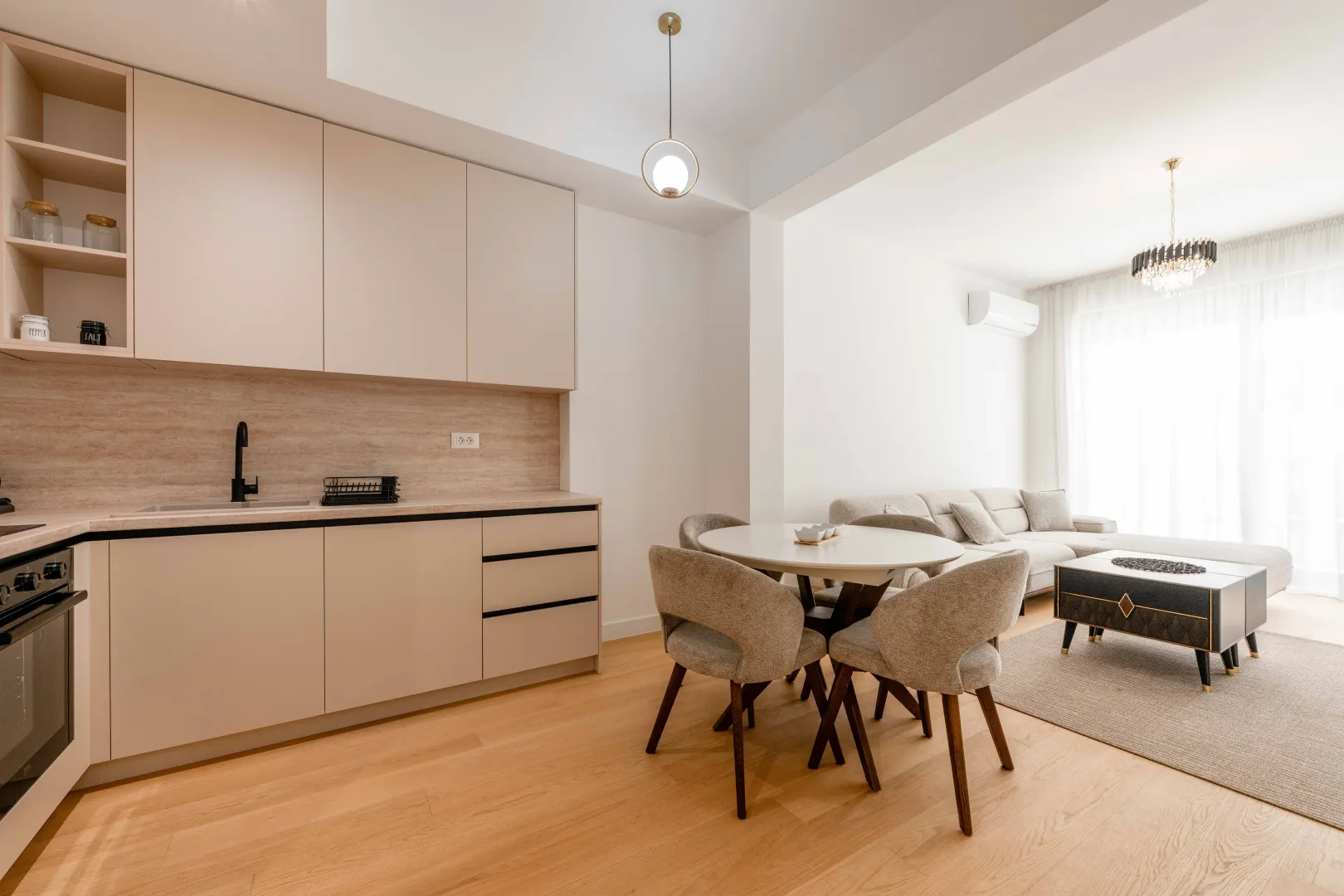 Rent, two bedroom apartment, 64m², Bečići, Budva