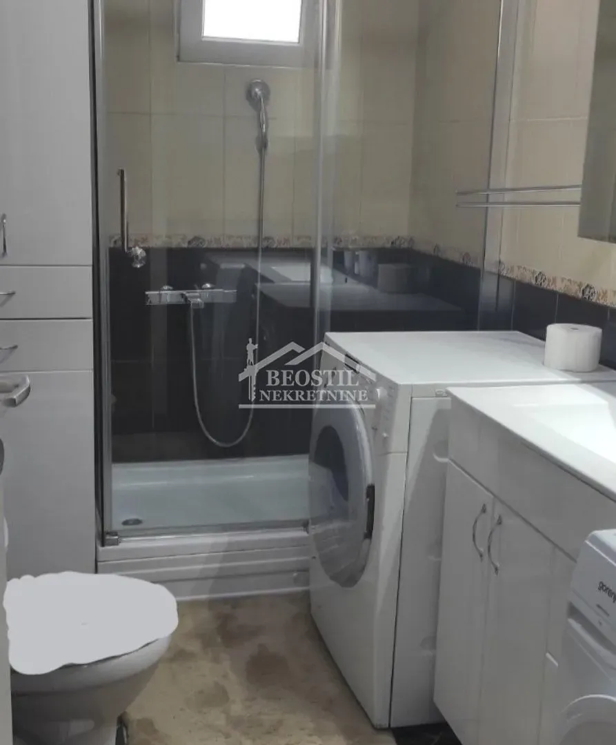 Izdavanje, jednosoban stan, 46m², Batajnica, Beograd