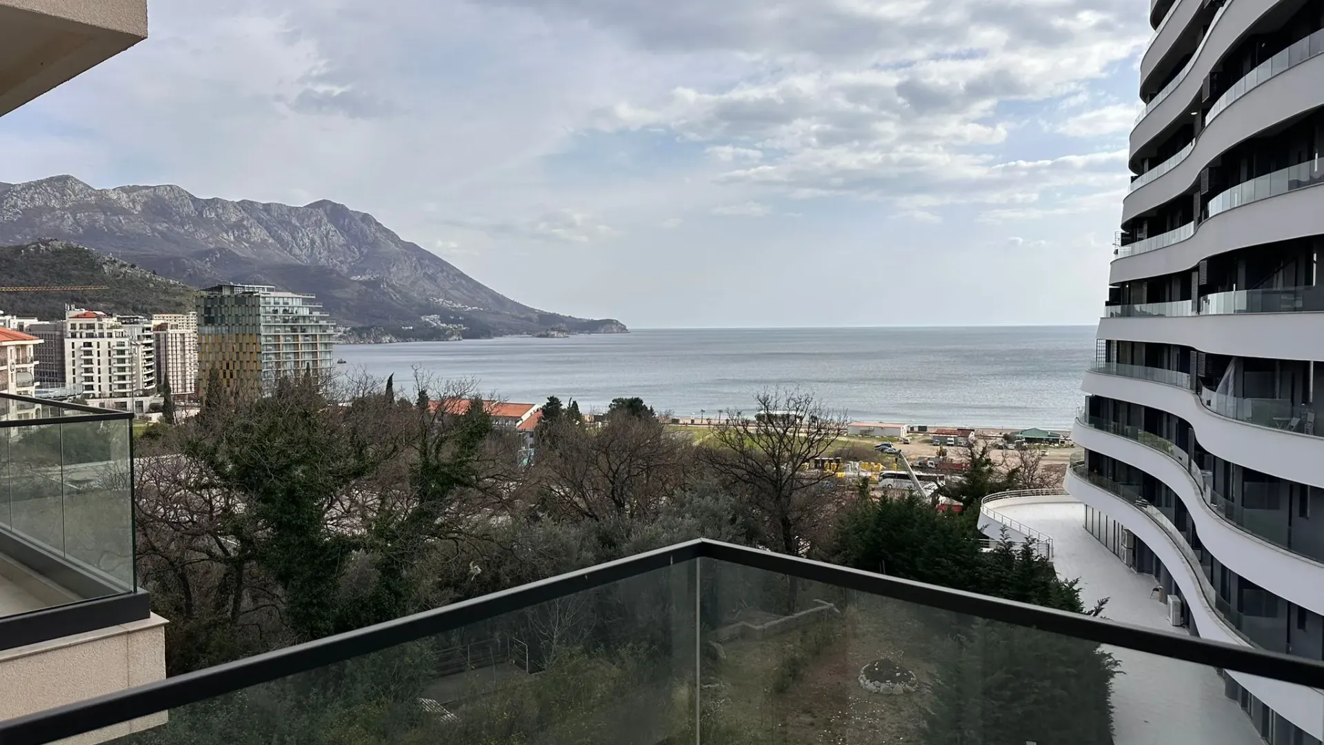 Sale, studio apartment, 32m², Bečići, Budva