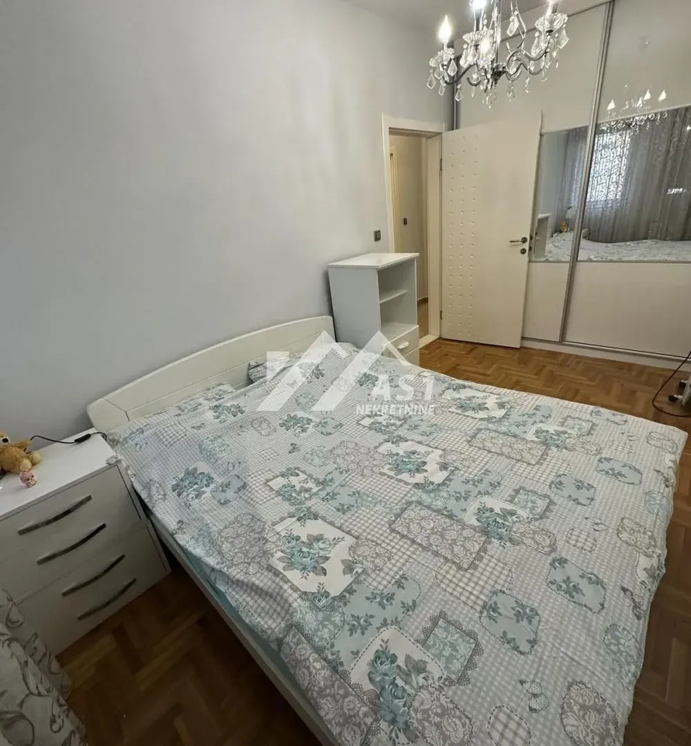 Izdavanje, trosoban stan, 67m², Bulevar Evrope, Novi Sad Sve Podlokacije