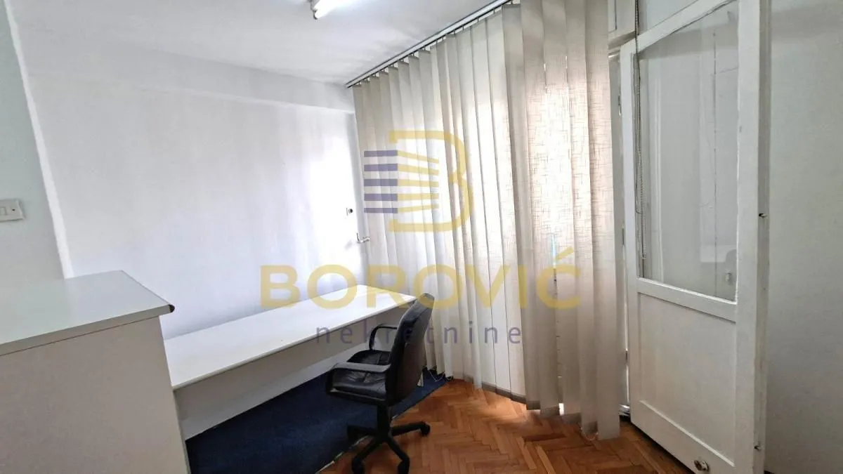 Rent, three bedroom apartment, 54m², Stari Grad, Beograd