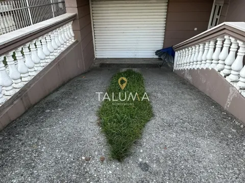 Izdavanje, kuća, 360m², Momišići, Podgorica - image 2