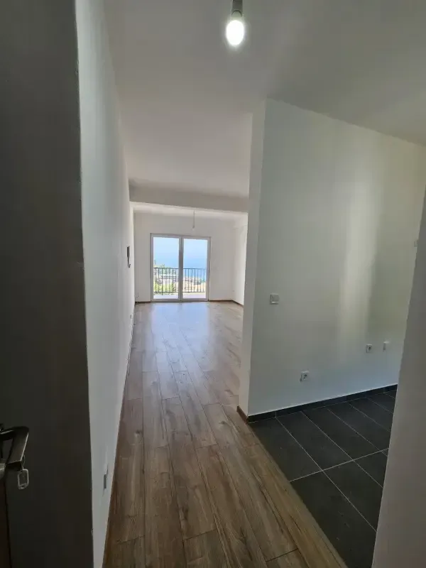 Sale, two bedroom apartment, 53m², Petrovac, Budva