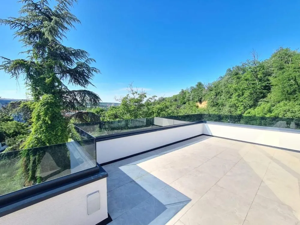 Rent, three bedroom apartment, 360m², Savski Venac, Beograd