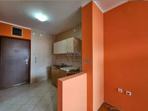 Prodaja, stan, 33m², Centar, Bar - image 2
