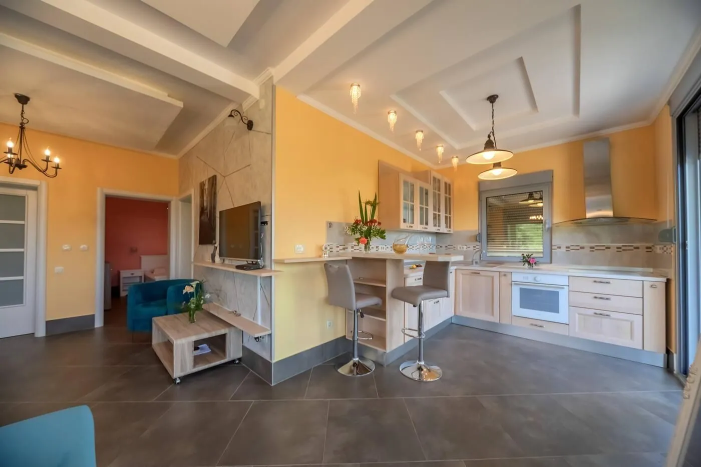 Prodaja, kuća, 247m², Buljarica, Budva