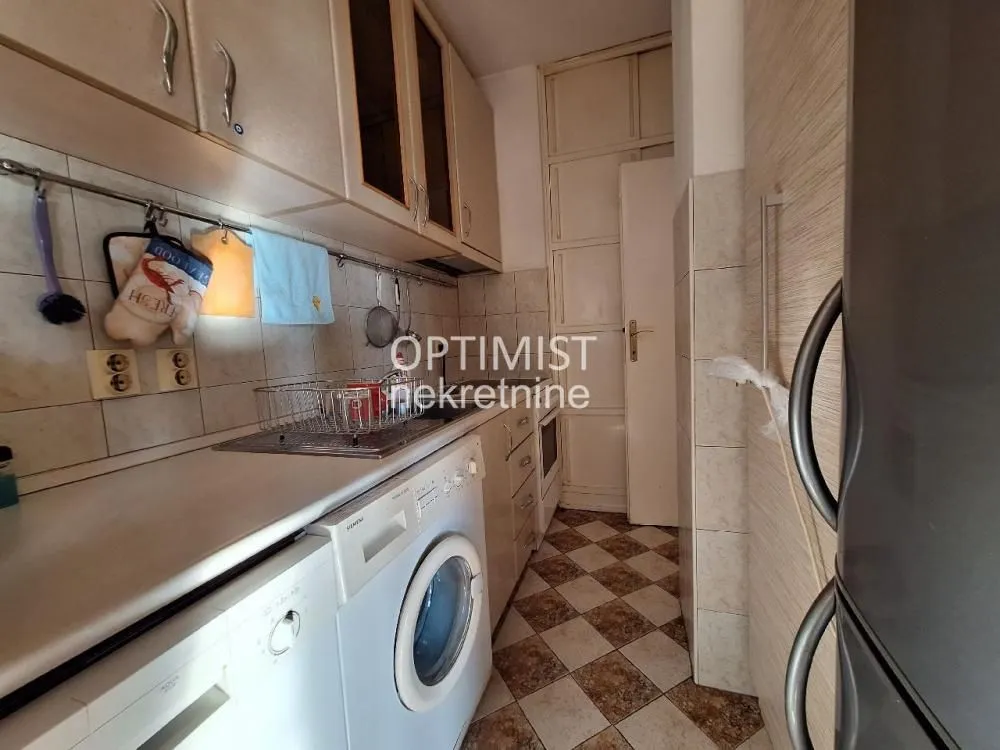 Rent, three bedroom apartment, 68m², Voždovac Sve Podlokacije, Beograd