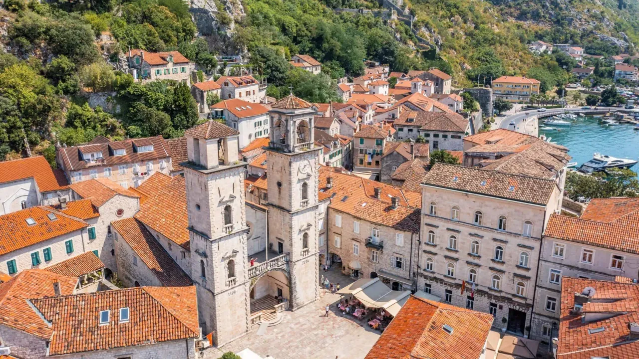 Prodaja, kuća, 380m², Kotor, Crna Gora