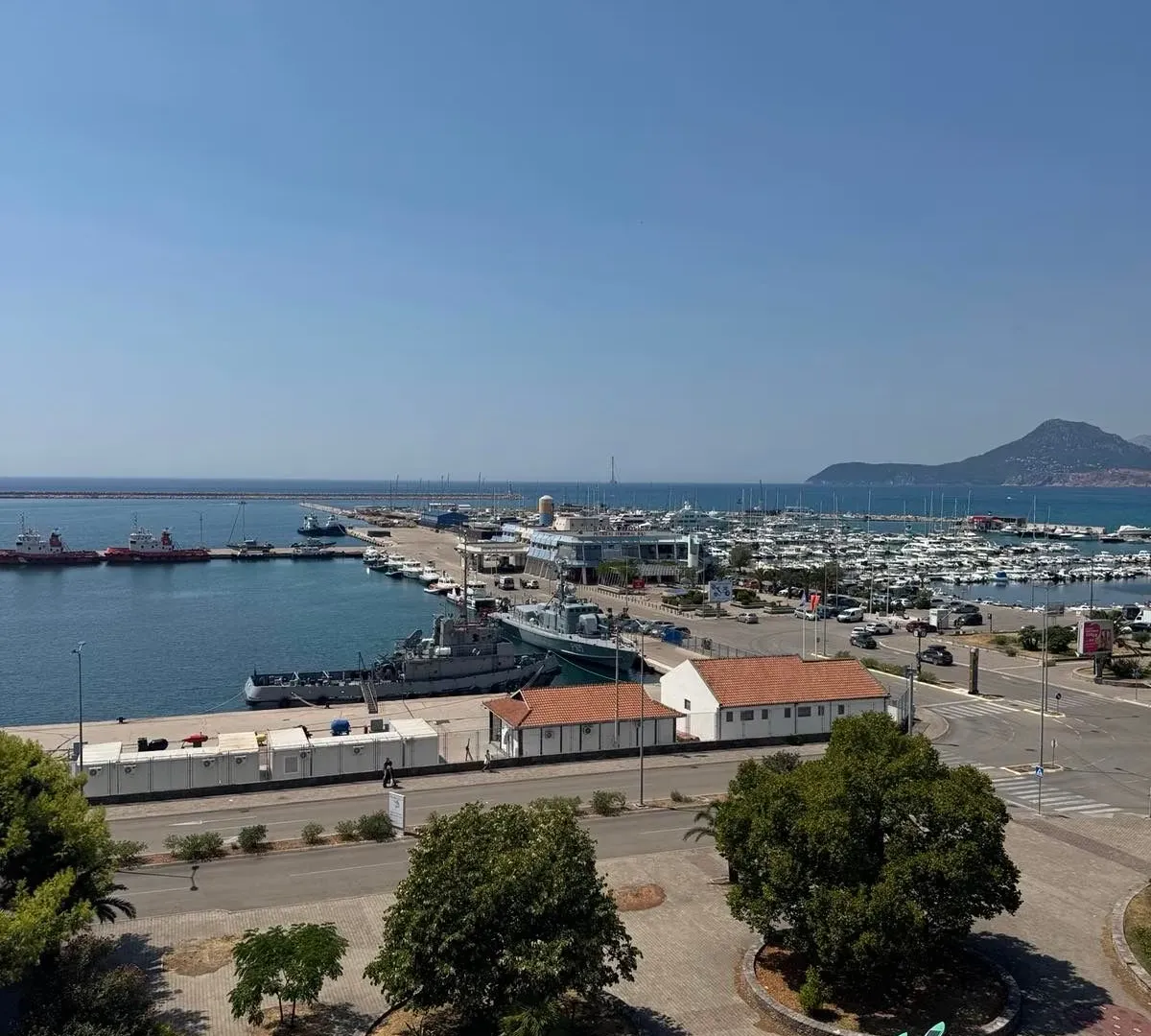 Sale, three bedroom apartment, 75m², Centar, Bar