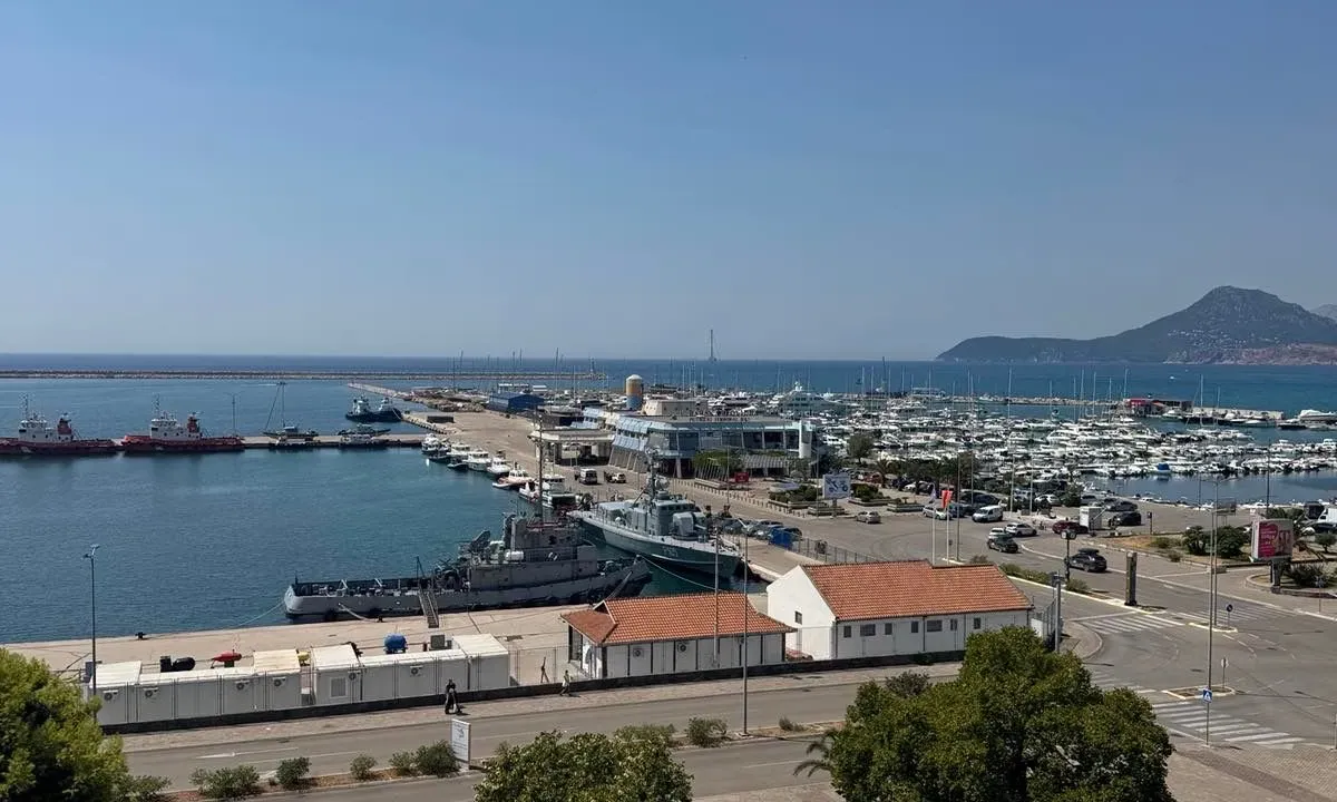 Sale, three bedroom apartment, 75m², Centar, Bar