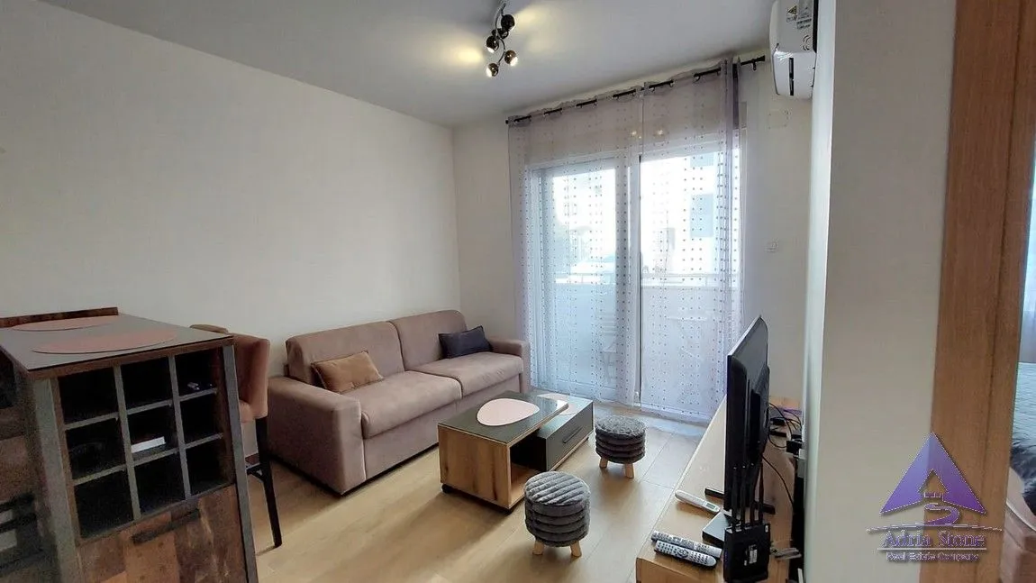 Rent, one bedroom apartment, 35m², Velji Vinogradi, Budva
