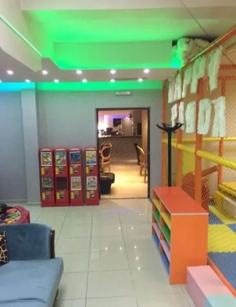 Rent, office space, 1200m², Čukarica, Beograd