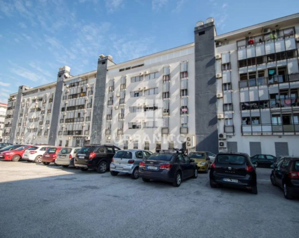 Izdavanje, dvosoban stan, 57m², Podgorica, Crna Gora