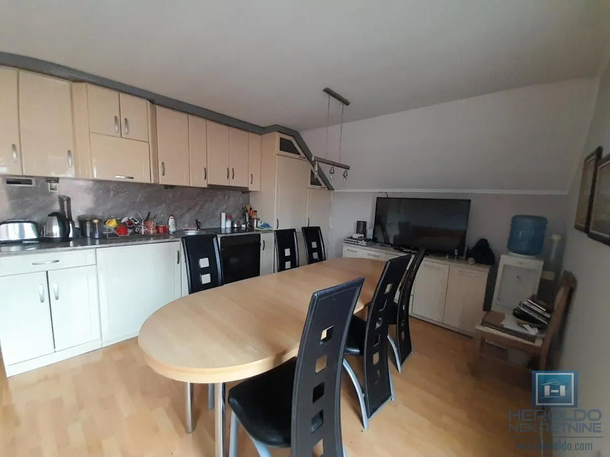 Sale, house, 180m², Centar, Ćuprija
