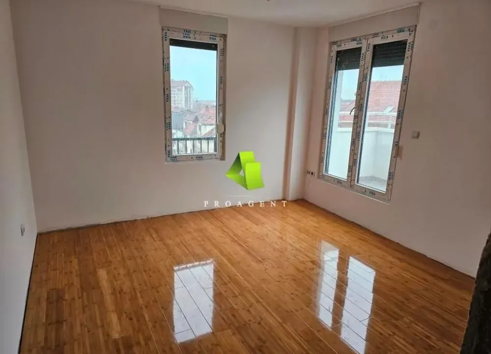 Sale, three bedroom apartment, 113m², Pantelej, Niš