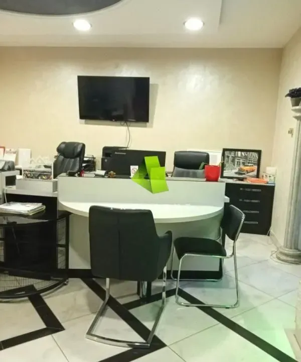 Izdavanje, poslovni prostor, 60m², Centar, Niš