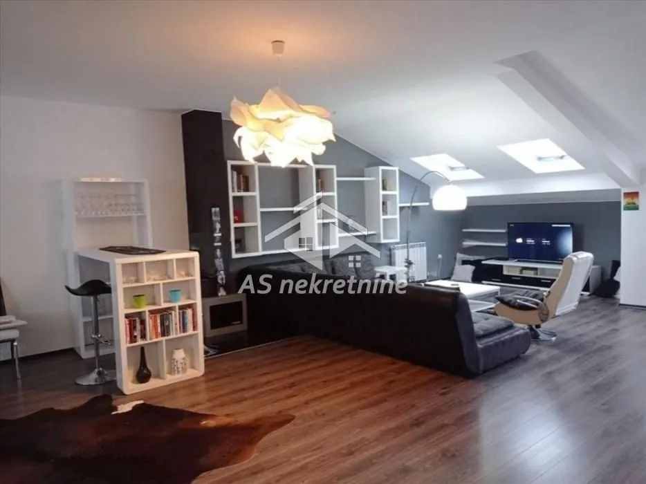 Sale, three bedroom apartment, 133m², Cvetkova Pijaca, Zvezdara Sve Podlokacije