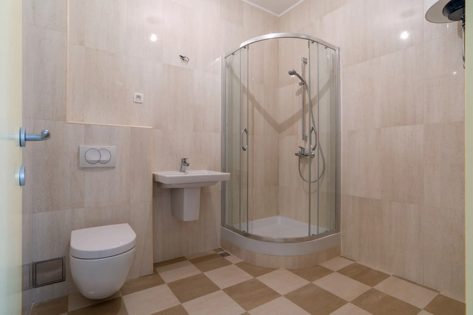 Prodaja, stan, 120m², Kotor, Crna Gora