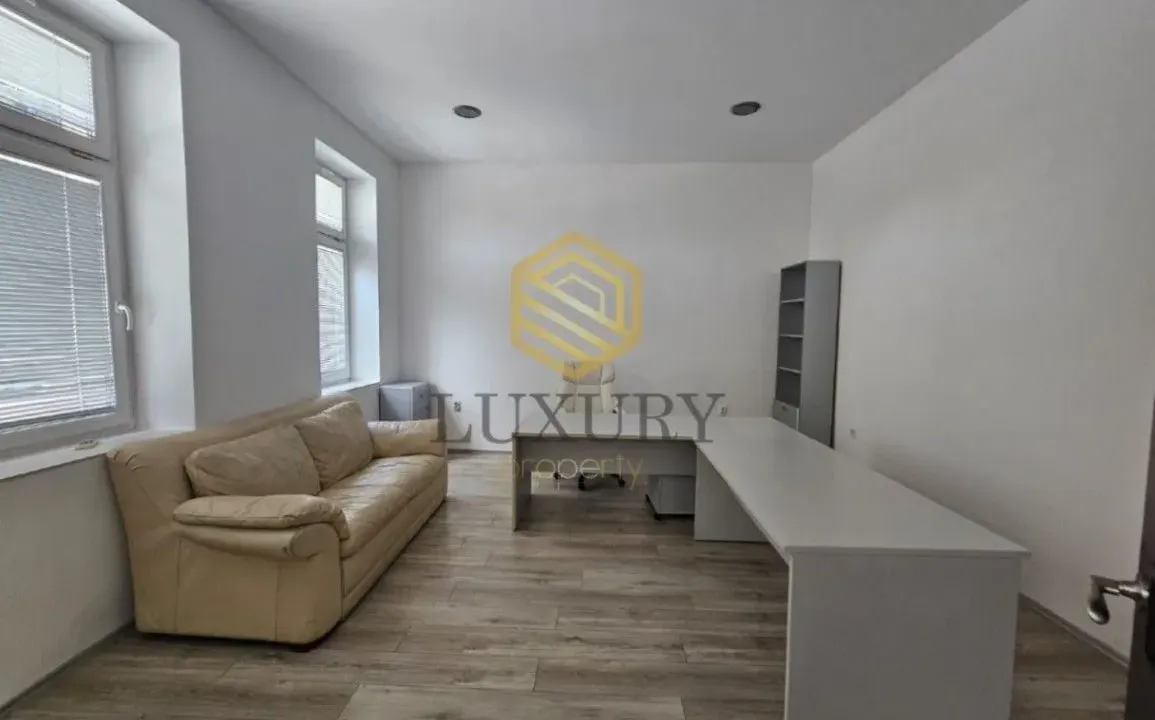 Rent, office space, 30m², Centar, Podgorica