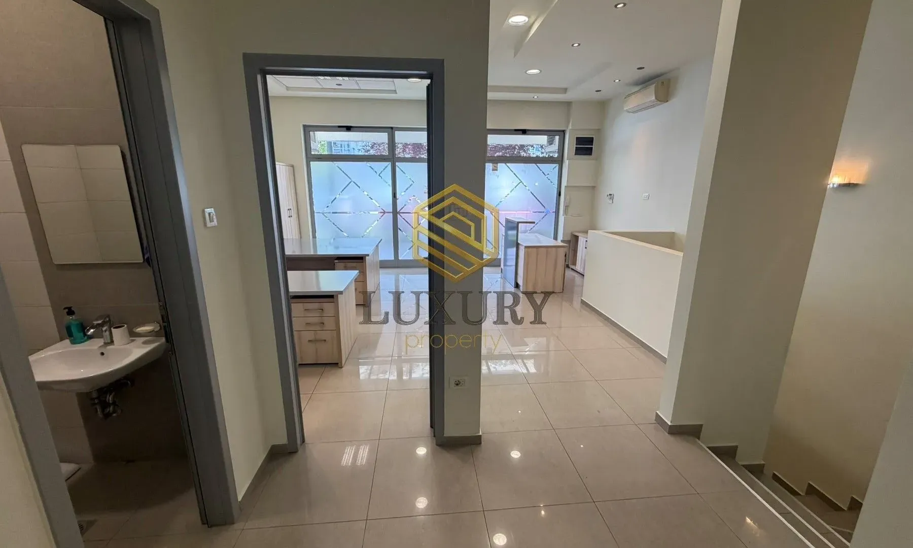Rent, office space, 189m², Stari Aerodrom, Podgorica