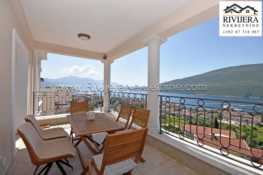 Prodaja, trosoban stan, 115m², Đenovići, Herceg Novi