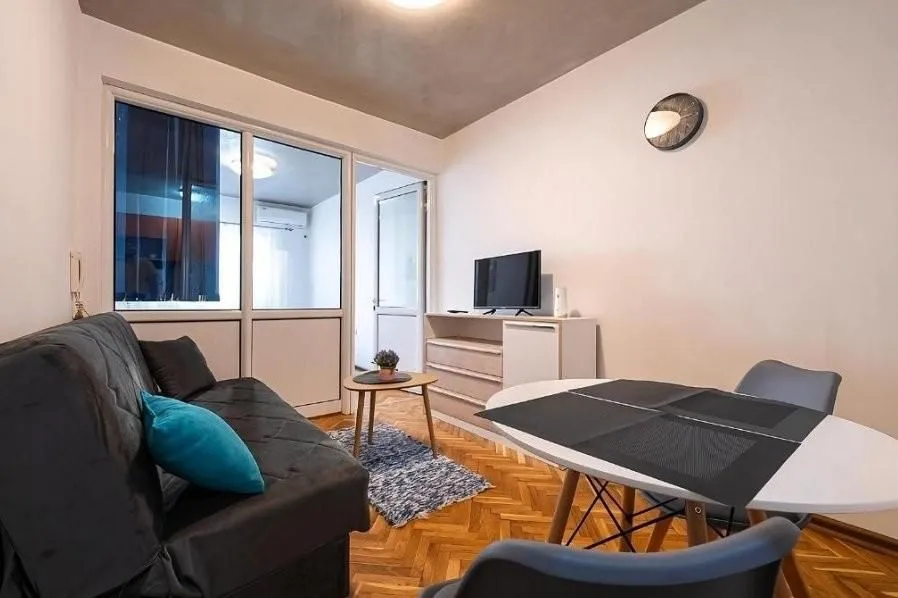 Rent, studio apartment, 35m², Centar, Podgorica