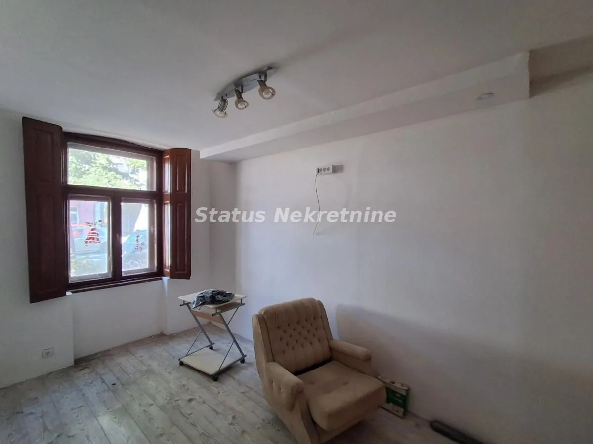 Izdavanje, dvosoban stan, 42m², Petrovaradin, Novi Sad
