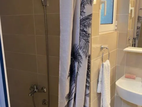 Izdavanje, jednosoban stan, 32m², Slovenska Plaža, Budva - image 7