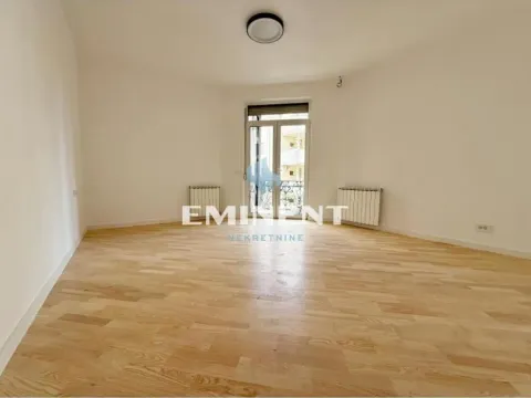 Izdavanje, trosoban stan, 130m², Stari Grad, Beograd - image 4