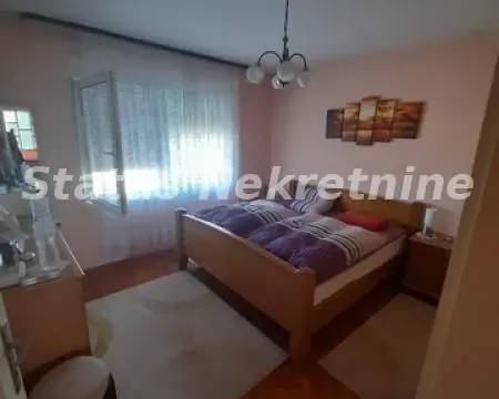 Prodaja, kuća, 194m², Šid, Srbija - image 69