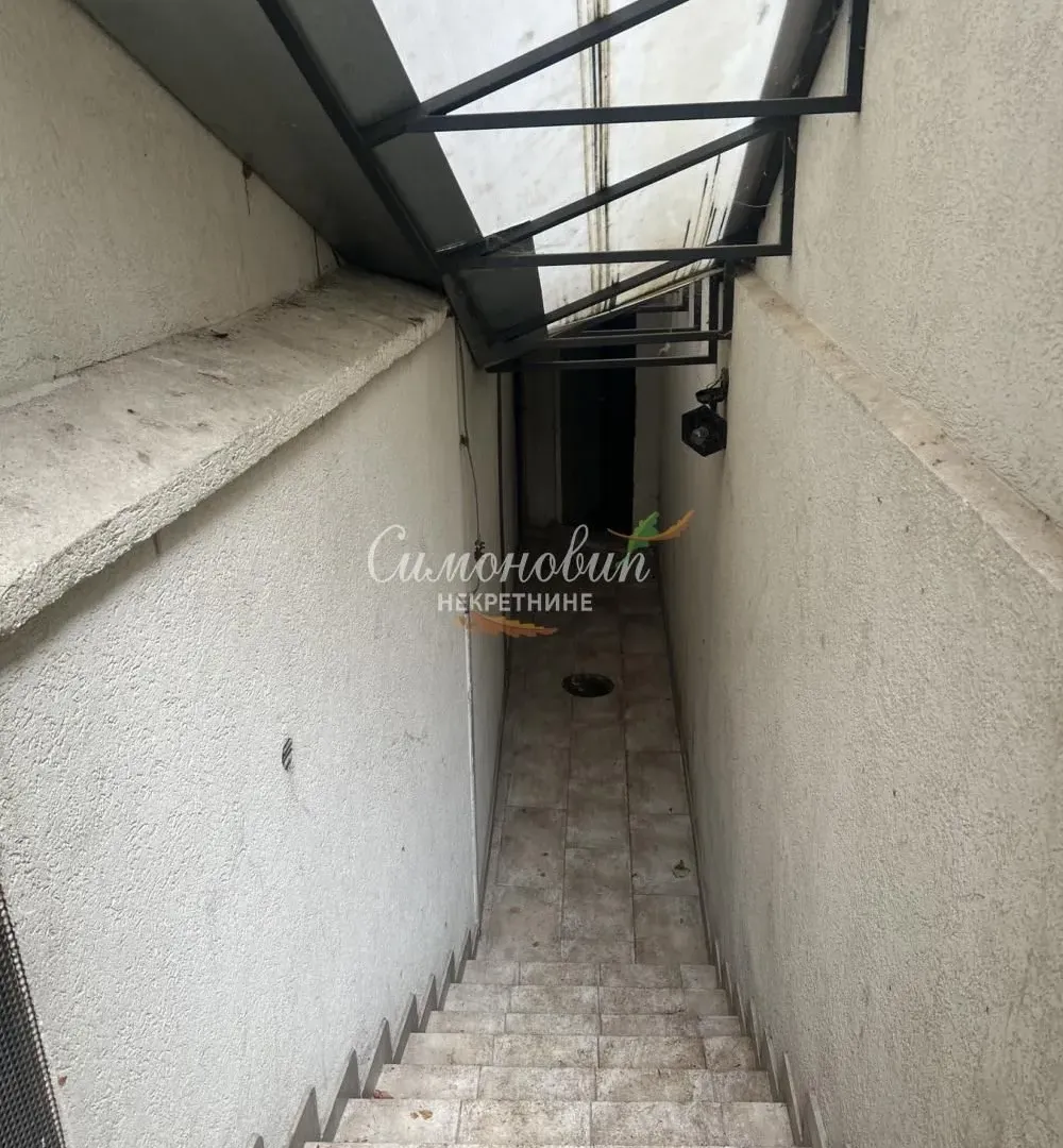 Sale, office space, 82m², Stari Grad, Beograd