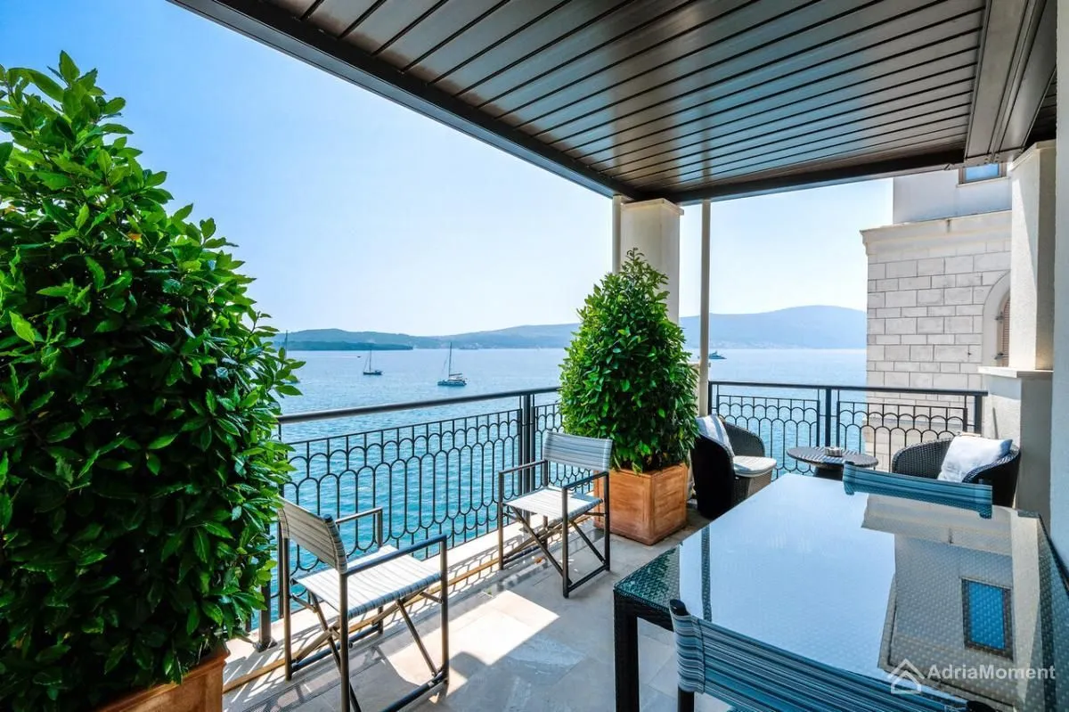 Prodaja, dvosoban stan, 116m², Porto Montenegro, Tivat