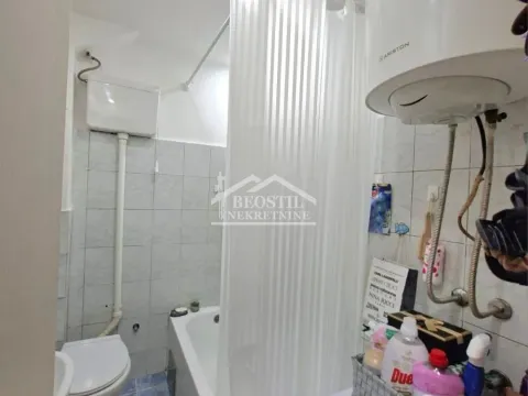 Prodaja, trosoban stan, 73m², Karaburma, Palilula Sve Podlokacije - image 8