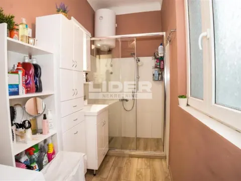 Prodaja, četvorosoban stan, 77m², Skadarlija, Beograd - image 12