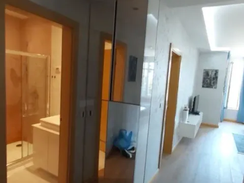 Izdavanje, jednosoban stan, 55m², Budva, Crna Gora - image 4