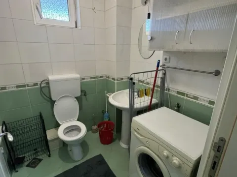 Rent, one bedroom apartment, 35m², Južni Bulevar, Vračar Sve Podlokacije - image 7