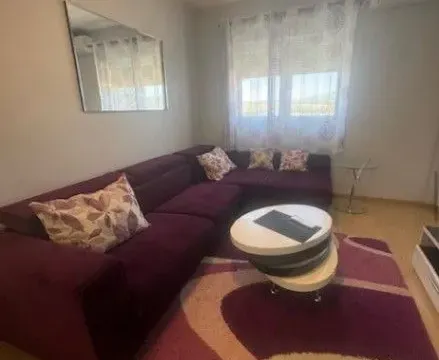 Prodaja, jednosoban stan, 47m², City Kvart, Podgorica - image 2