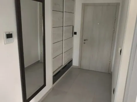 Izdavanje, garsonjera, 30m², Gorica C, Podgorica - image 5