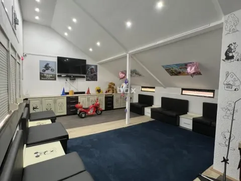 Prodaja, kuća, 168m², Niš, Srbija - image 19