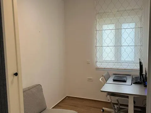 Prodaja, stan, 110m², Tivat, Crna Gora - image 4