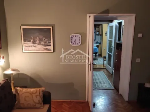 Izdavanje, jednosoban stan, 38m², Kalenić Pijaca, Vračar Sve Podlokacije - image 5