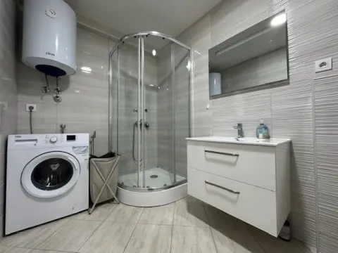 Prodaja, jednosoban stan, 59m², Šušanj, Bar - image 10