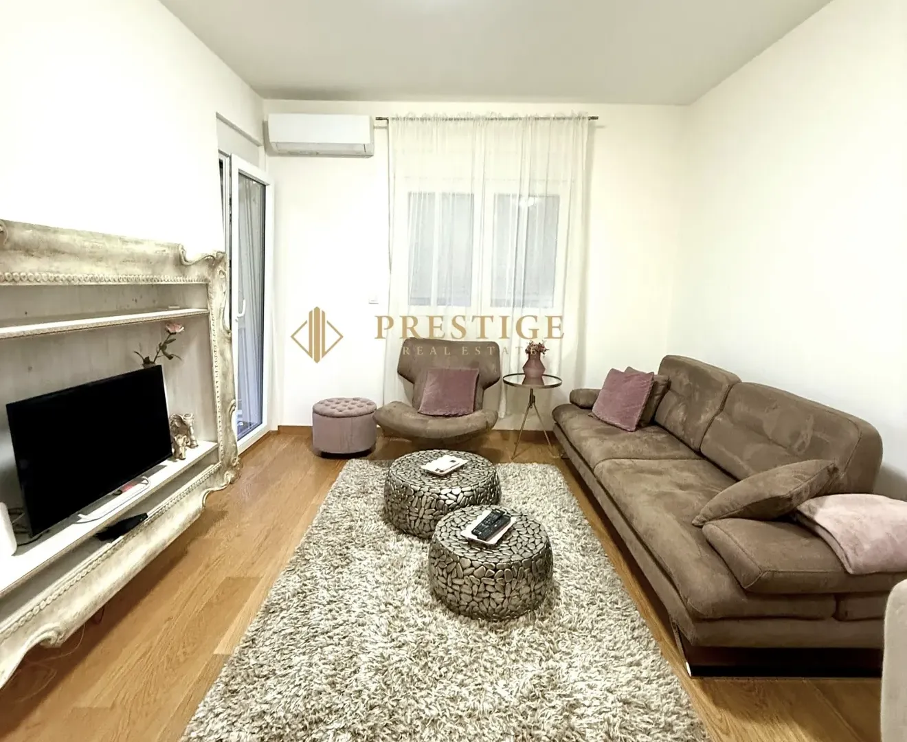 Rent, one bedroom apartment, 45m², City Kvart, Podgorica